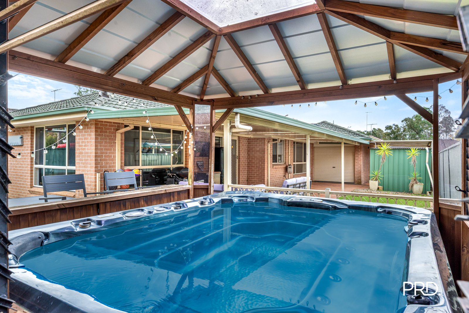 2 Pluto Close CRANEBROOK 11