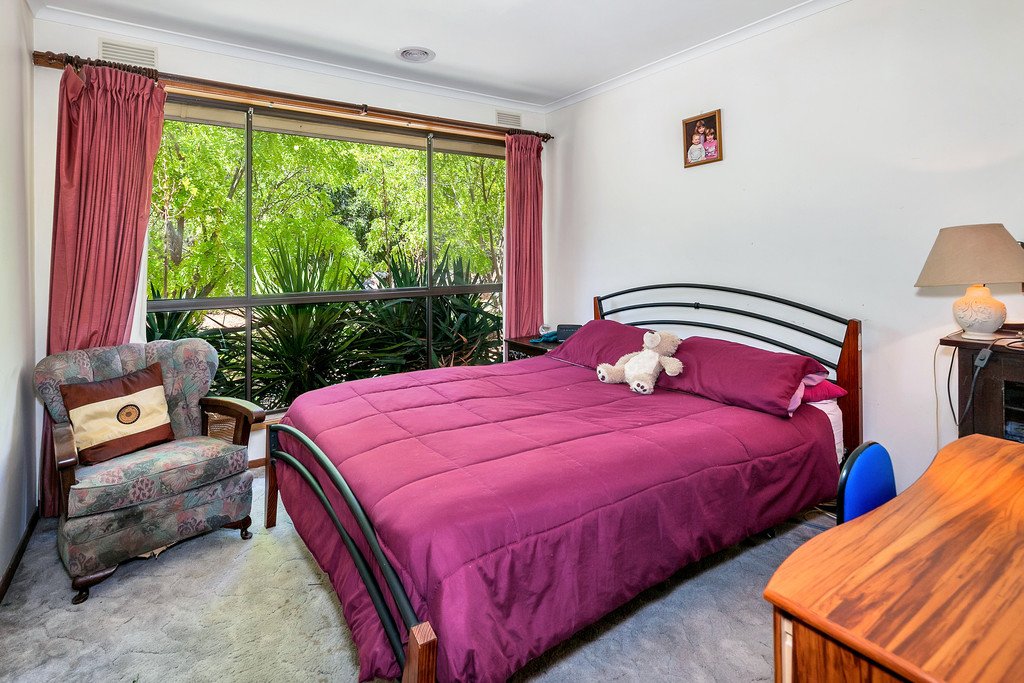 2 Pollards Lane CRESWICK 8