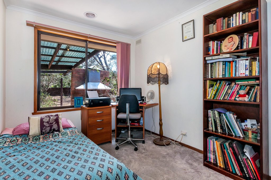 2 Pollards Lane CRESWICK 9