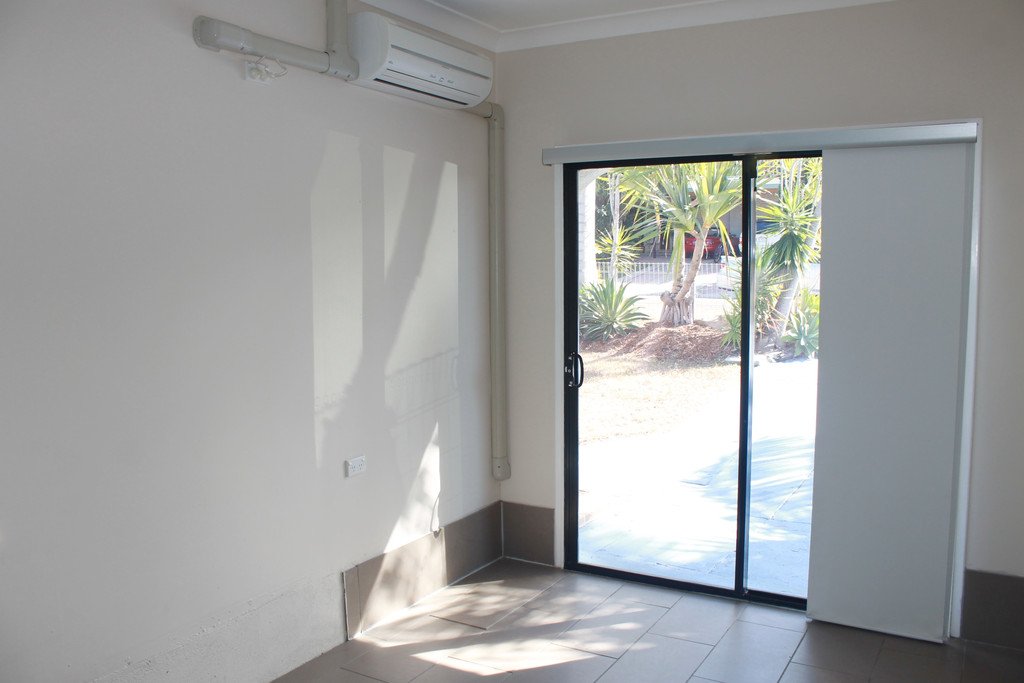 2 Polmaise Street BOYNE ISLAND 23