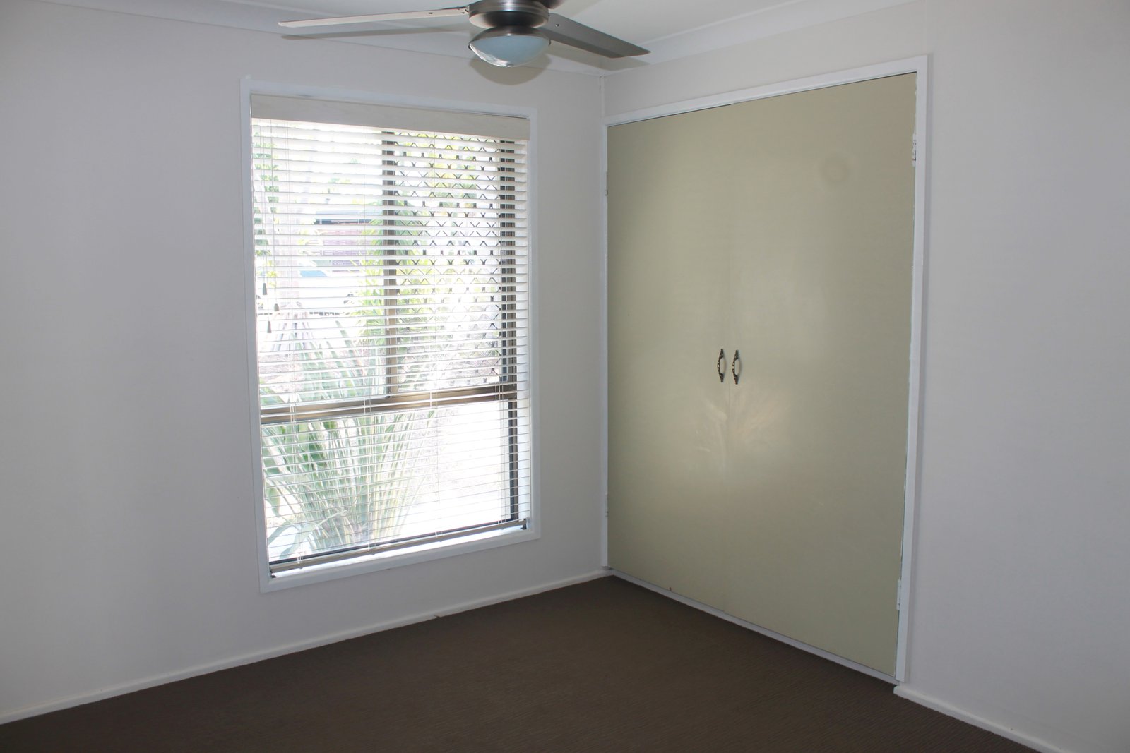 2 Polmaise Street BOYNE ISLAND 12