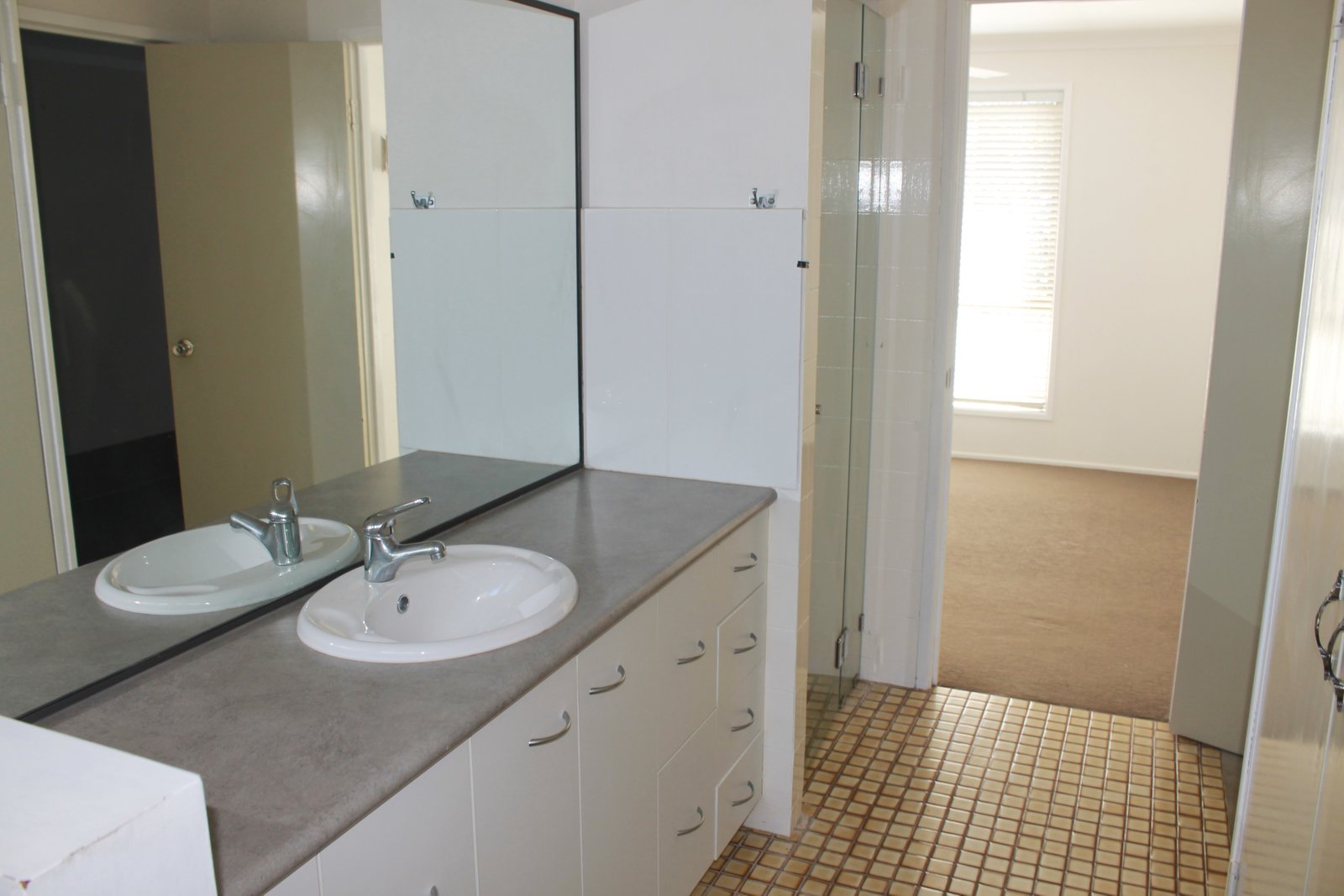 2 Polmaise Street BOYNE ISLAND 20