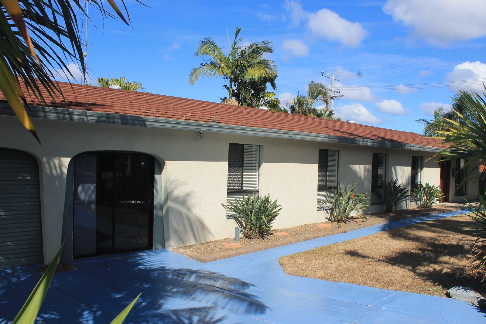 2 Polmaise Street BOYNE ISLAND 27