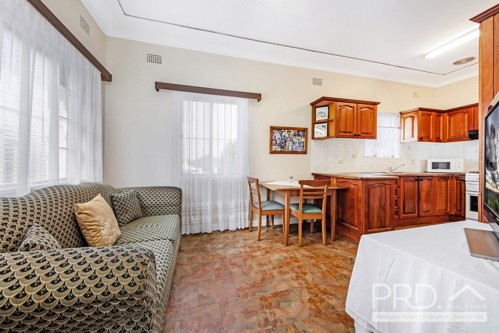 2 Poole Street KINGSGROVE 3