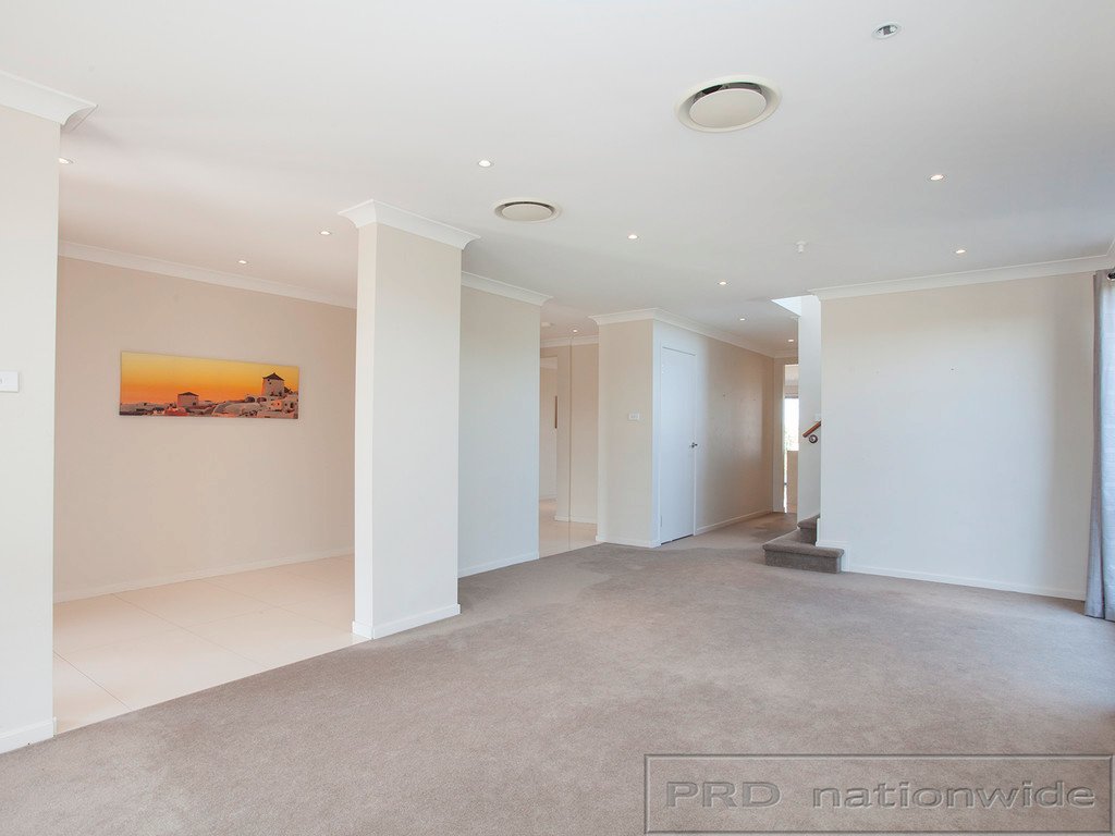 2 Portabello Crescent THORNTON 3