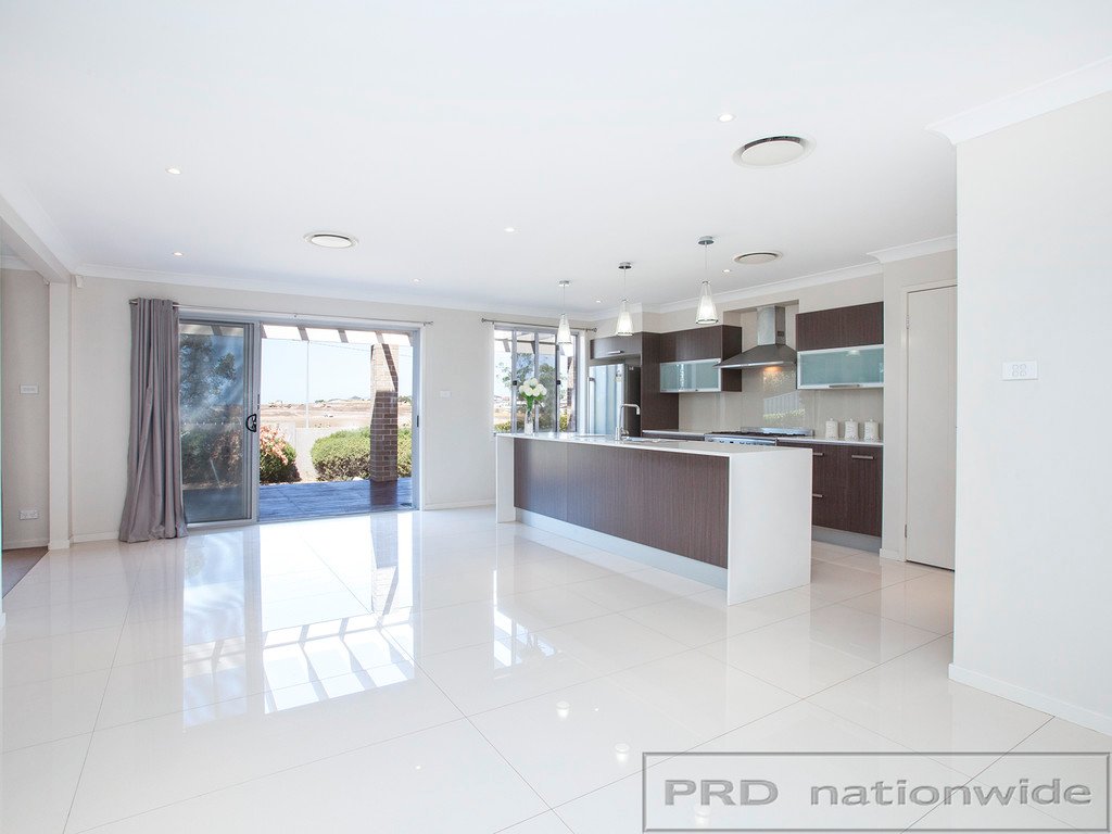 2 Portabello Crescent THORNTON 5