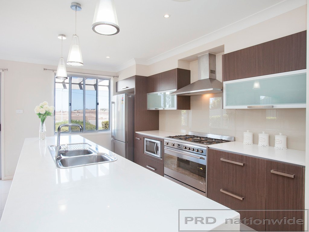 2 Portabello Crescent THORNTON 7
