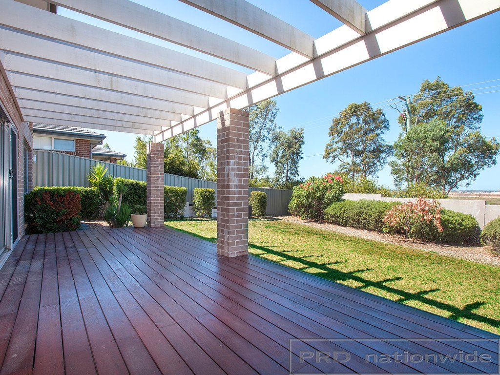 2 Portabello Crescent THORNTON 11