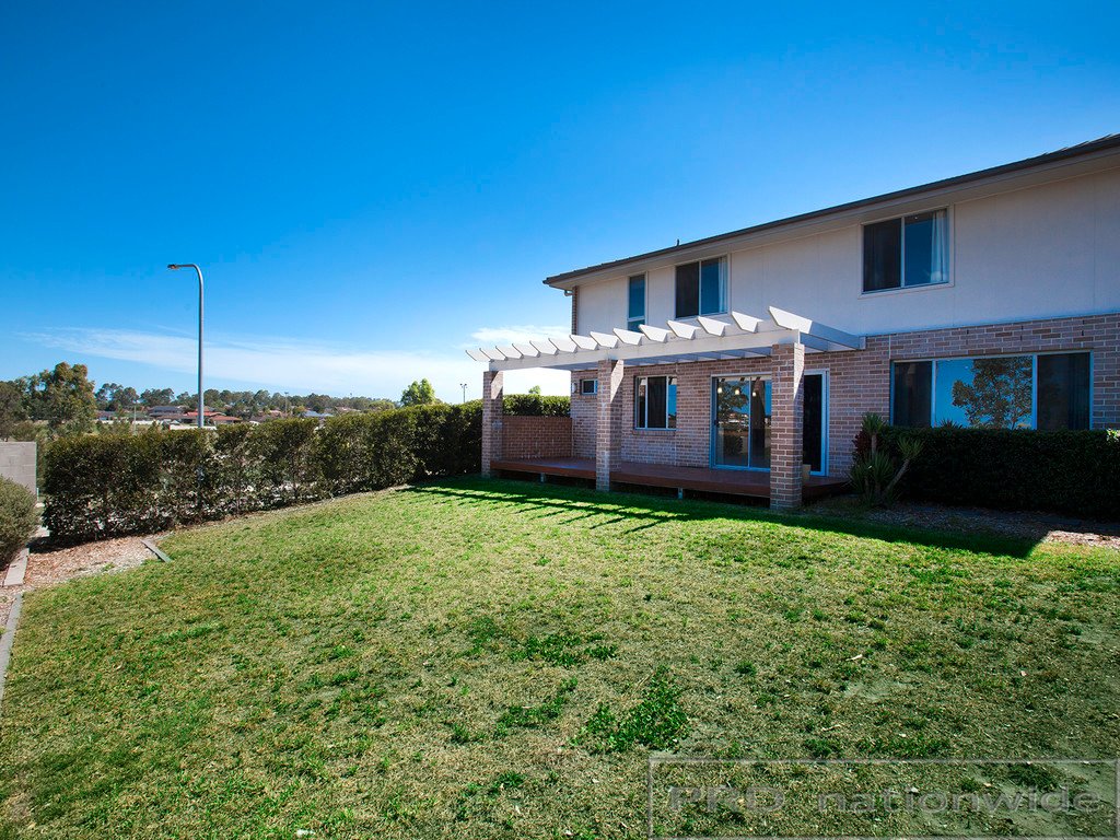 2 Portabello Crescent THORNTON 12