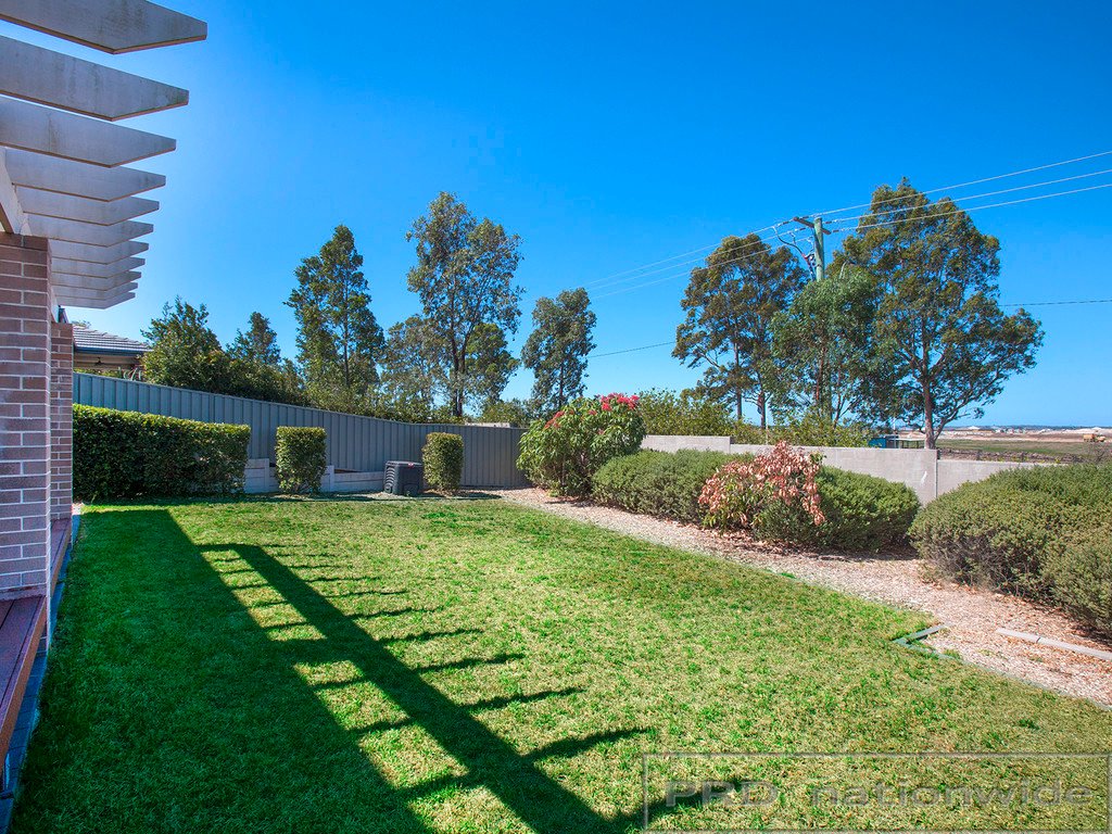 2 Portabello Crescent THORNTON 13