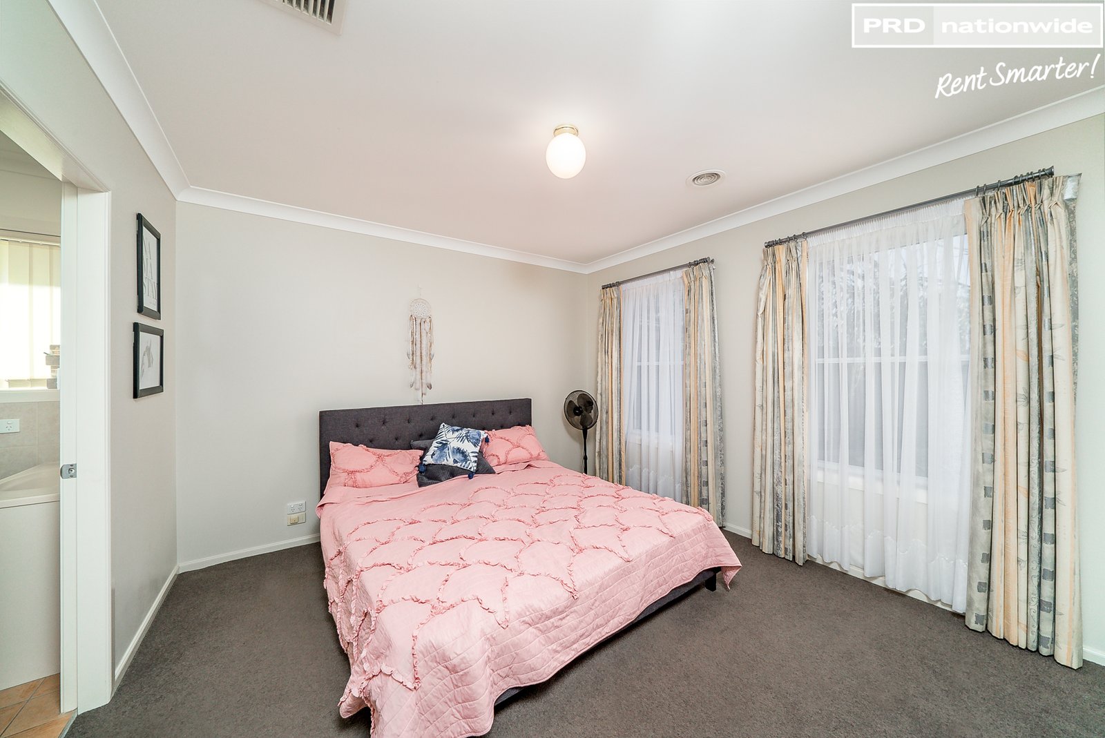 2 Post Place LAKE ALBERT 6