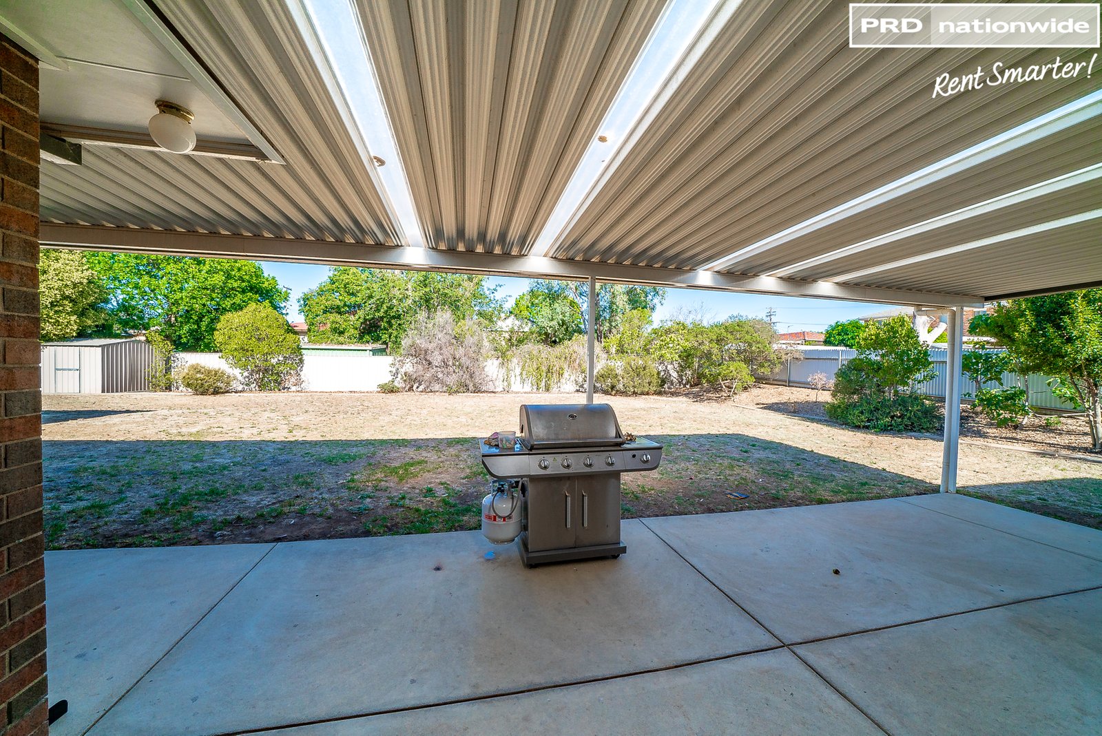 2 Post Place LAKE ALBERT 10