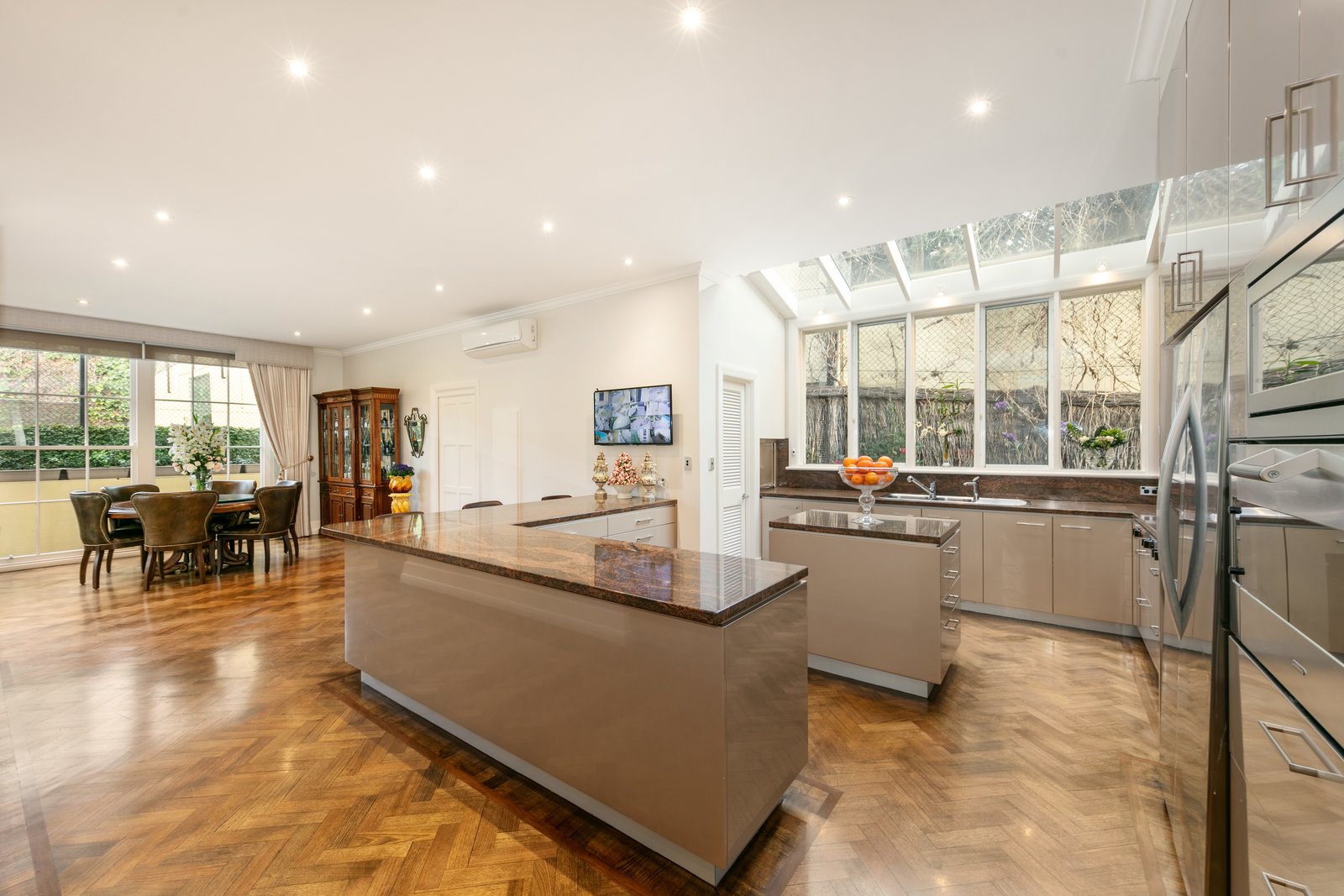 Real Estate and Property in 2 Power Avenue, Toorak, VIC
