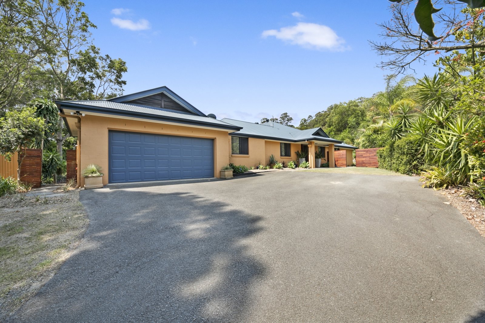 2 Ranch Court TALLEBUDGERA VALLEY 4