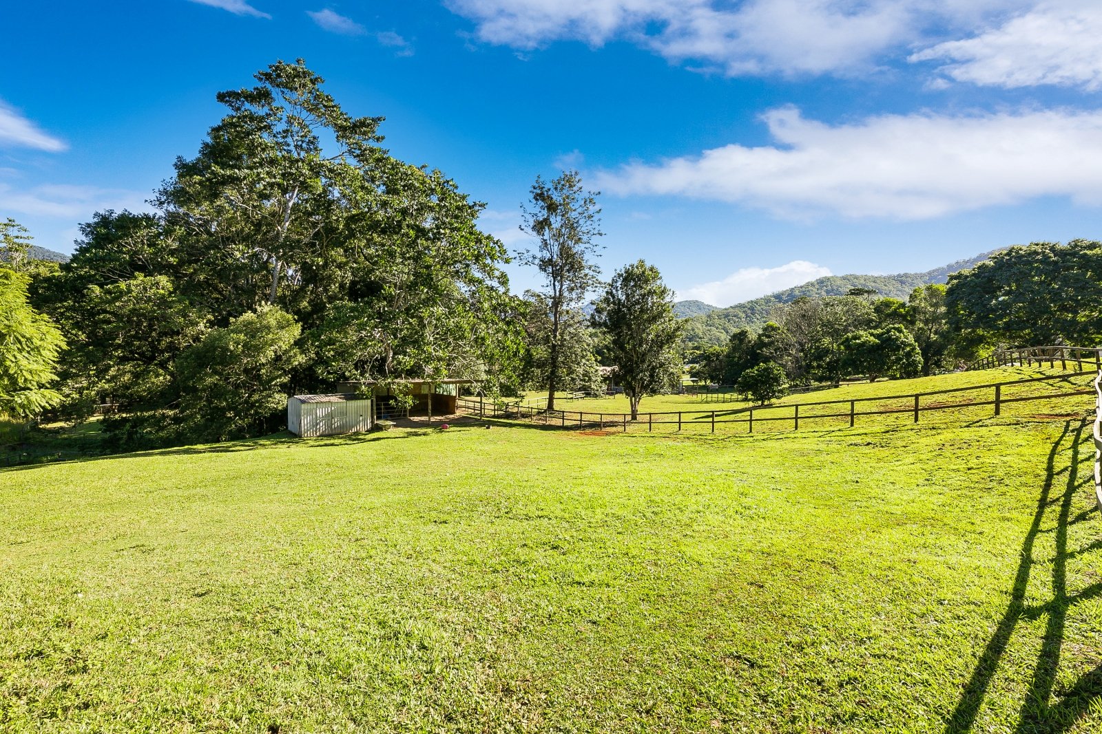 2 Ranch Court TALLEBUDGERA VALLEY 10