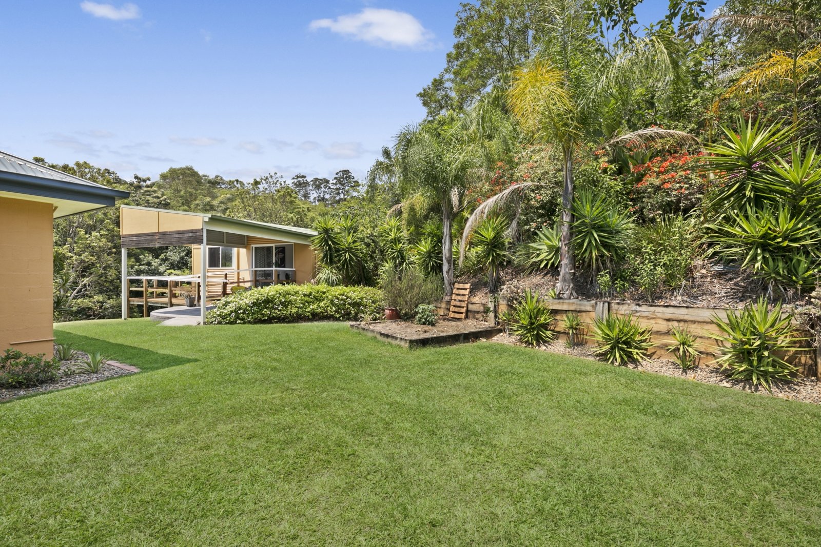 2 Ranch Court TALLEBUDGERA VALLEY 24