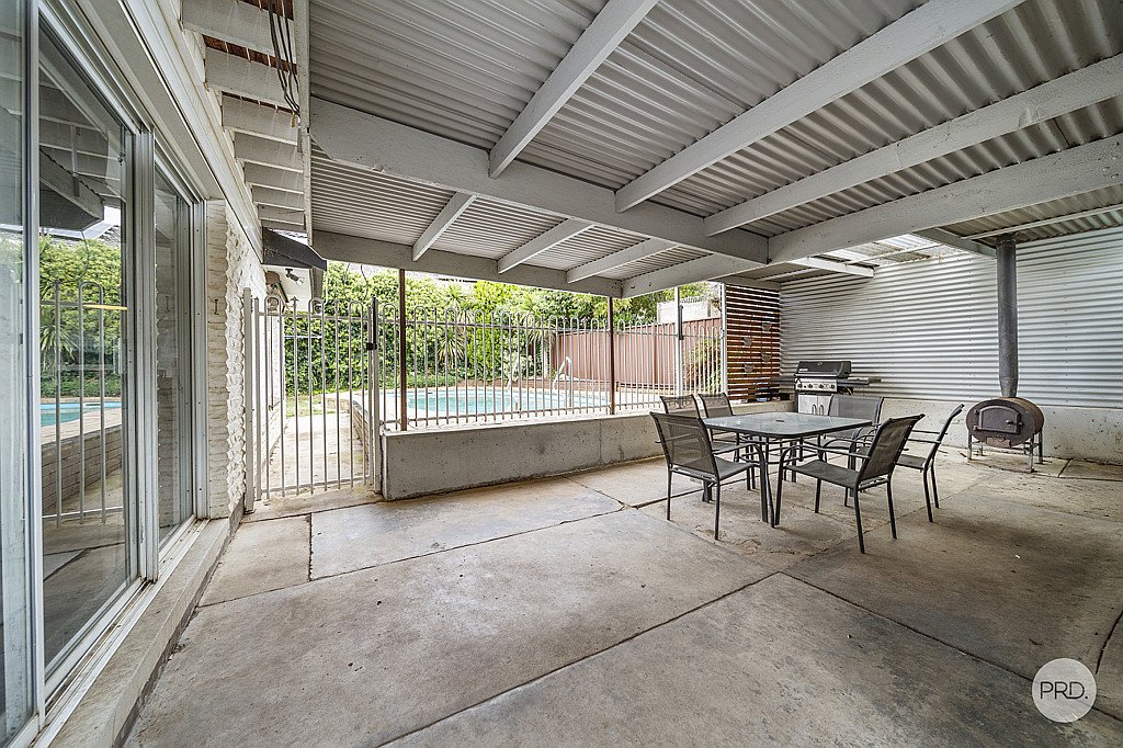 2 Reception Avenue STRATHDALE 11