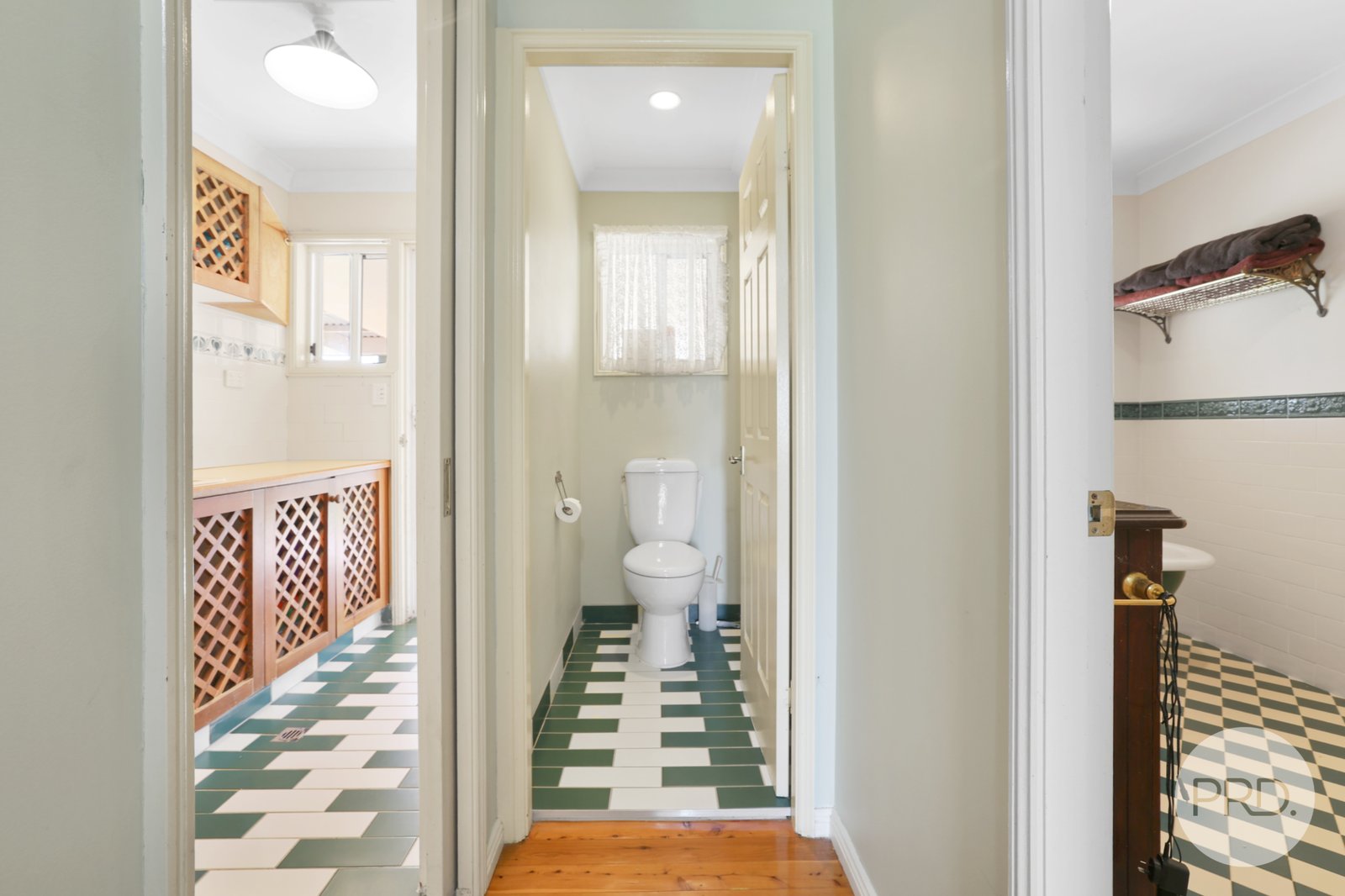 2 Red Gum Place TAMWORTH 19