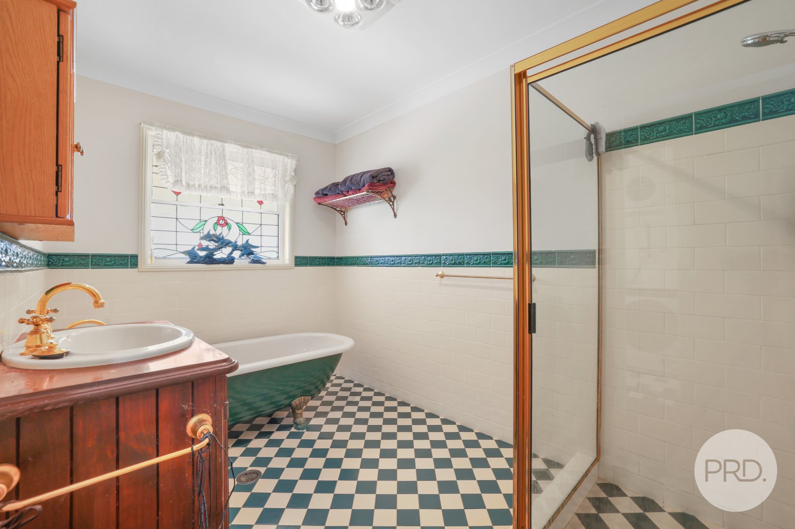 2 Red Gum Place TAMWORTH 21