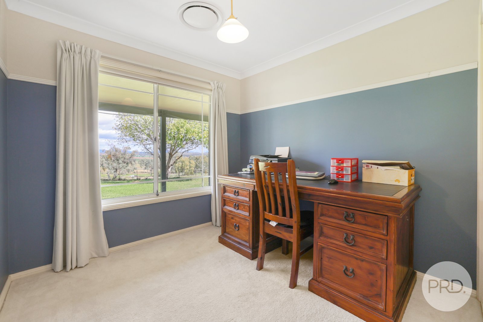 2 Red Gum Place TAMWORTH 25