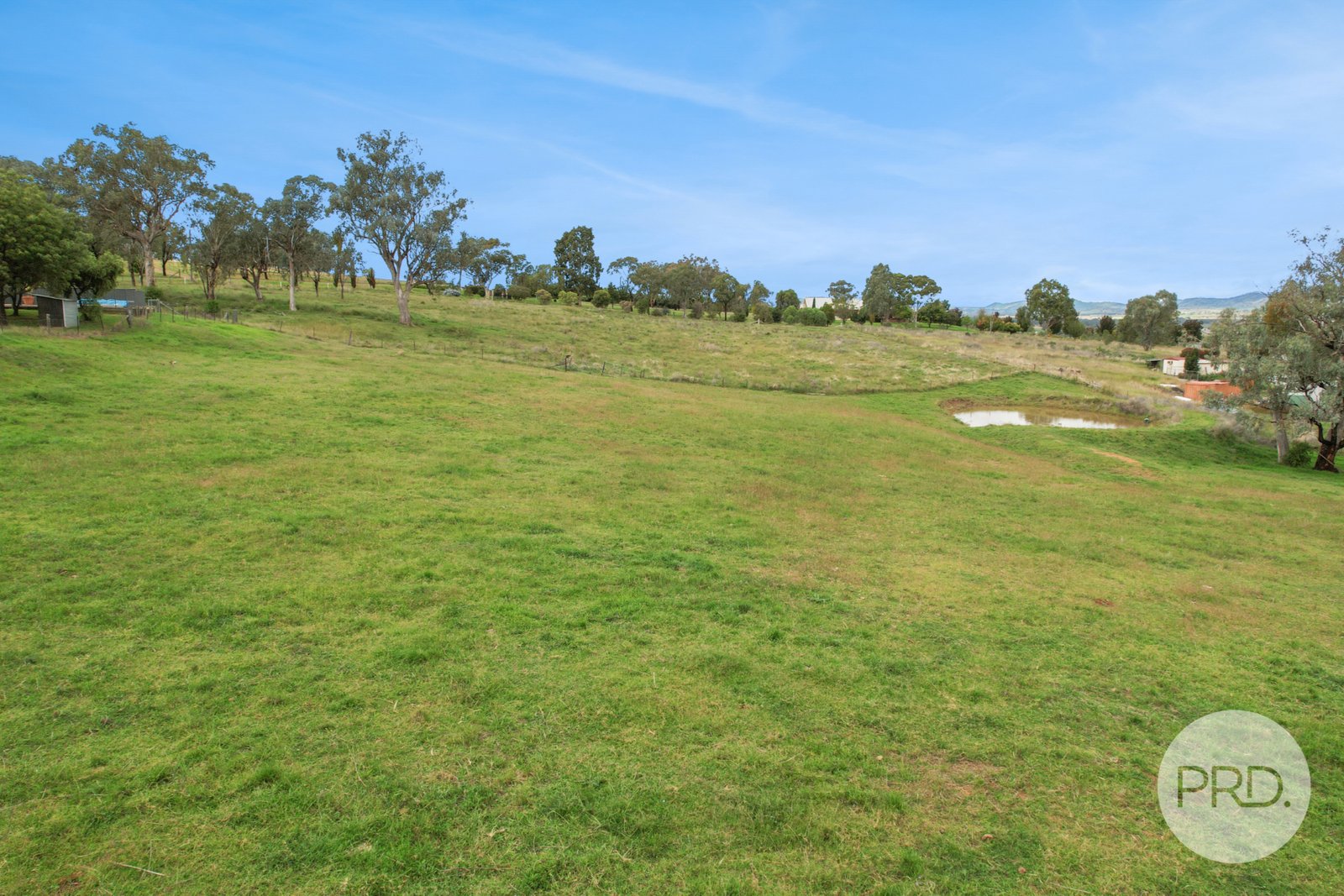 2 Red Gum Place TAMWORTH 34