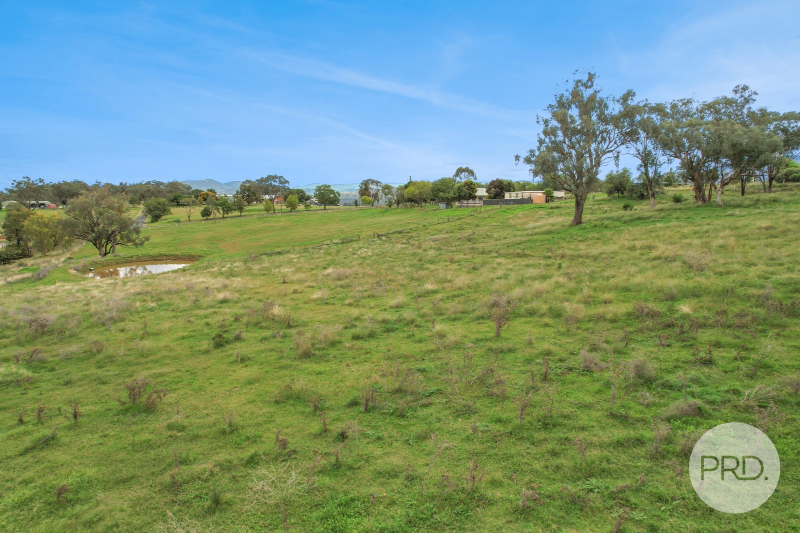 2 Red Gum Place TAMWORTH 35