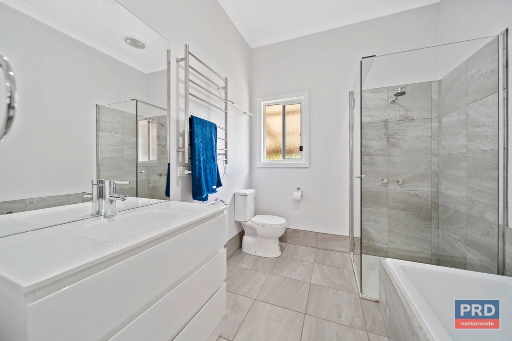 2 Reef Street EAGLEHAWK 4