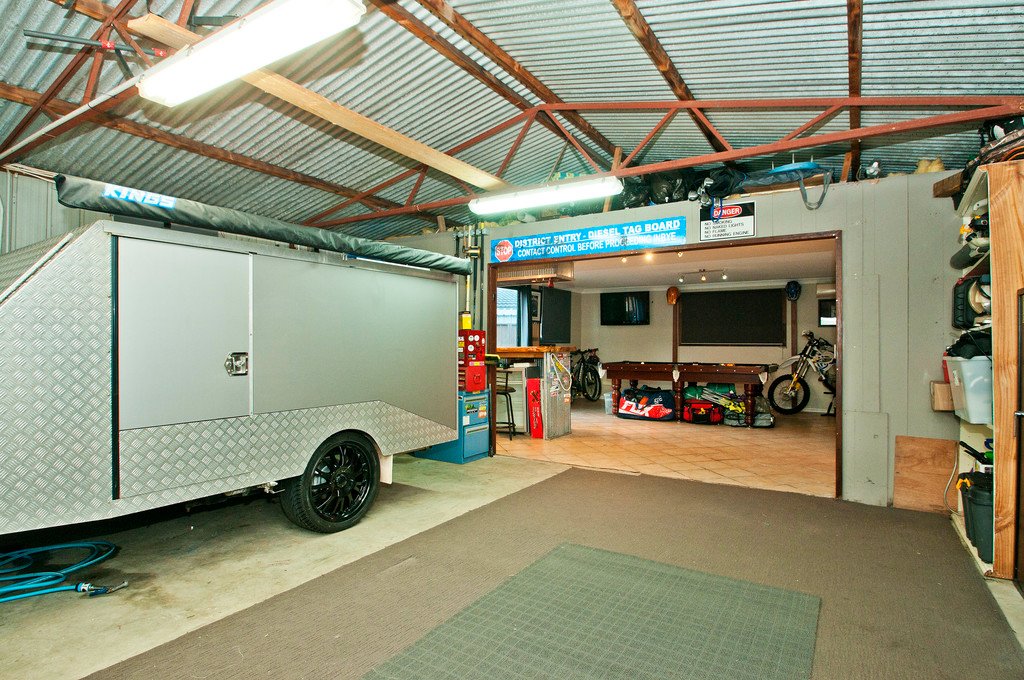 2 Reid Place DAPTO 18