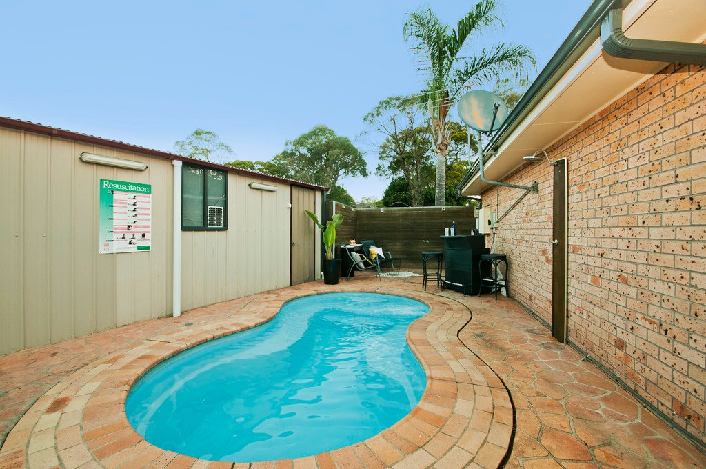 2 Reid Place DAPTO 21