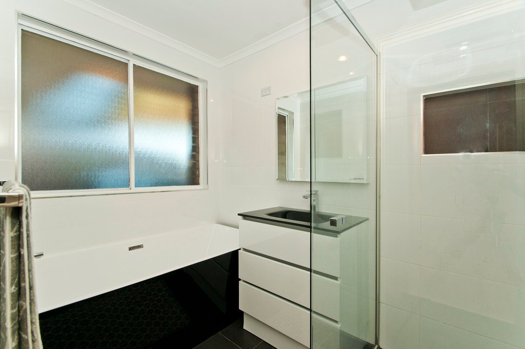 2 Reid St DAPTO 15