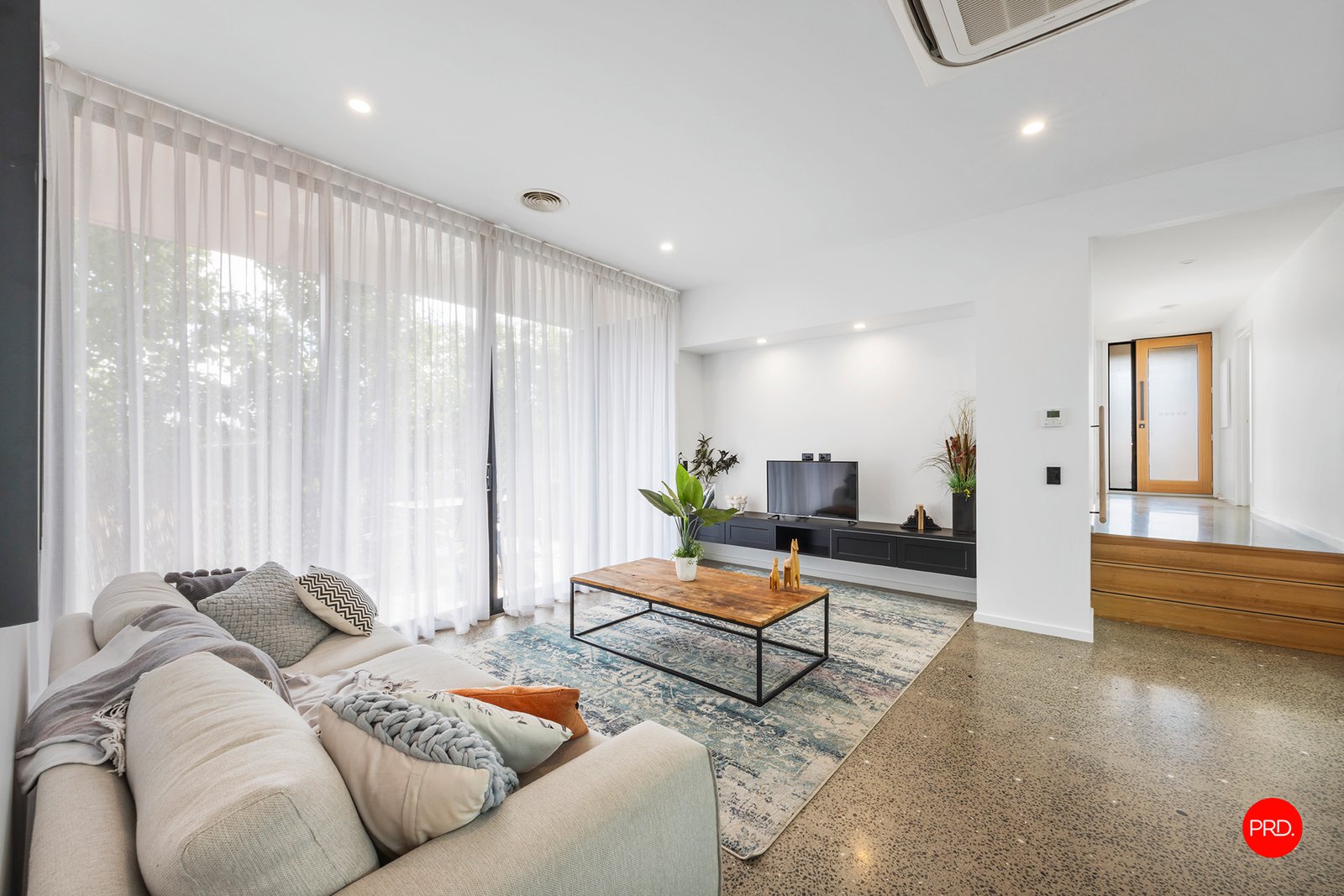 2 Rheola Drive WHITE HILLS 4