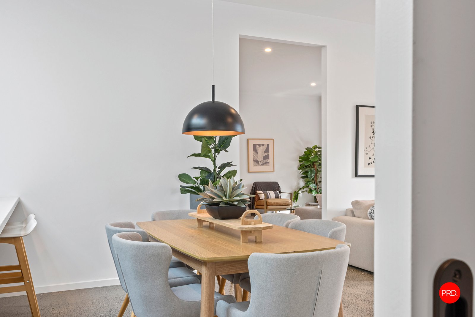 2 Rheola Drive WHITE HILLS 9