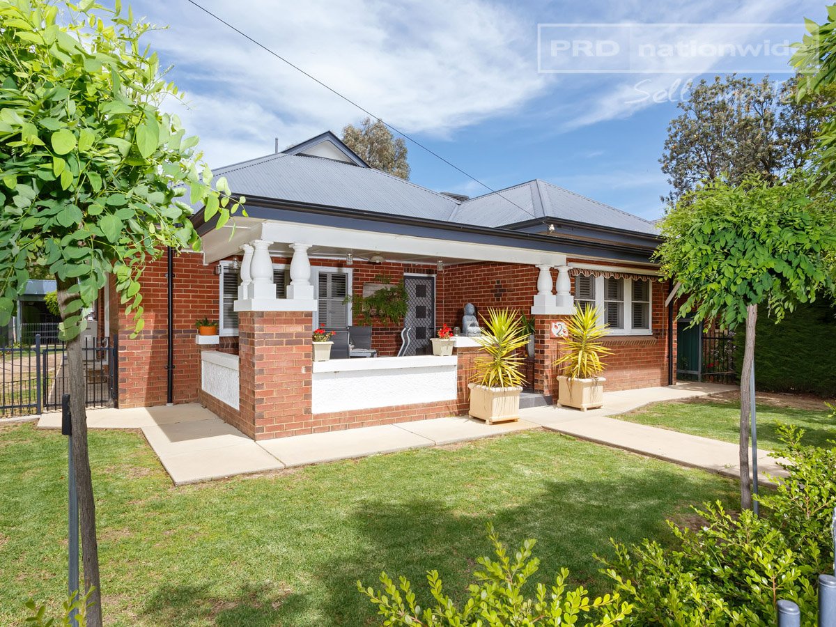 2 Rhoda Avenue WAGGA WAGGA 1