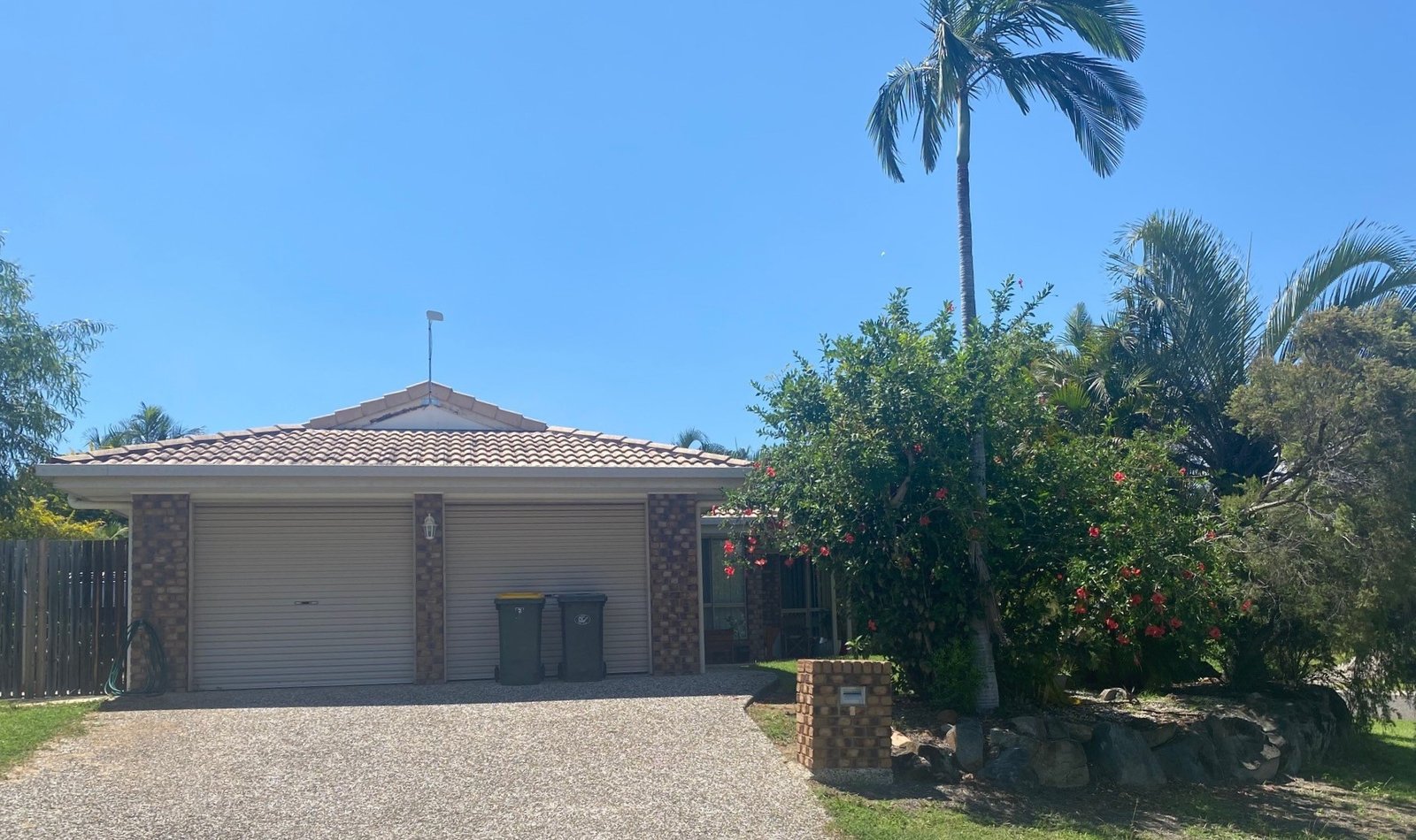 2 RIDGE Close TANNUM SANDS 1