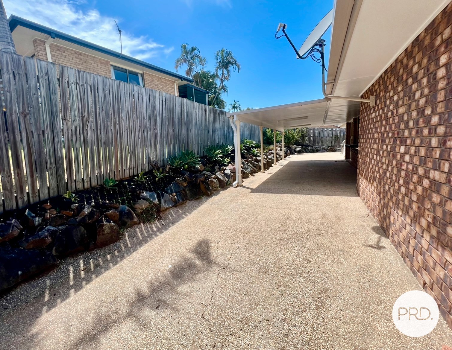 2 RIDGE Close TANNUM SANDS 18