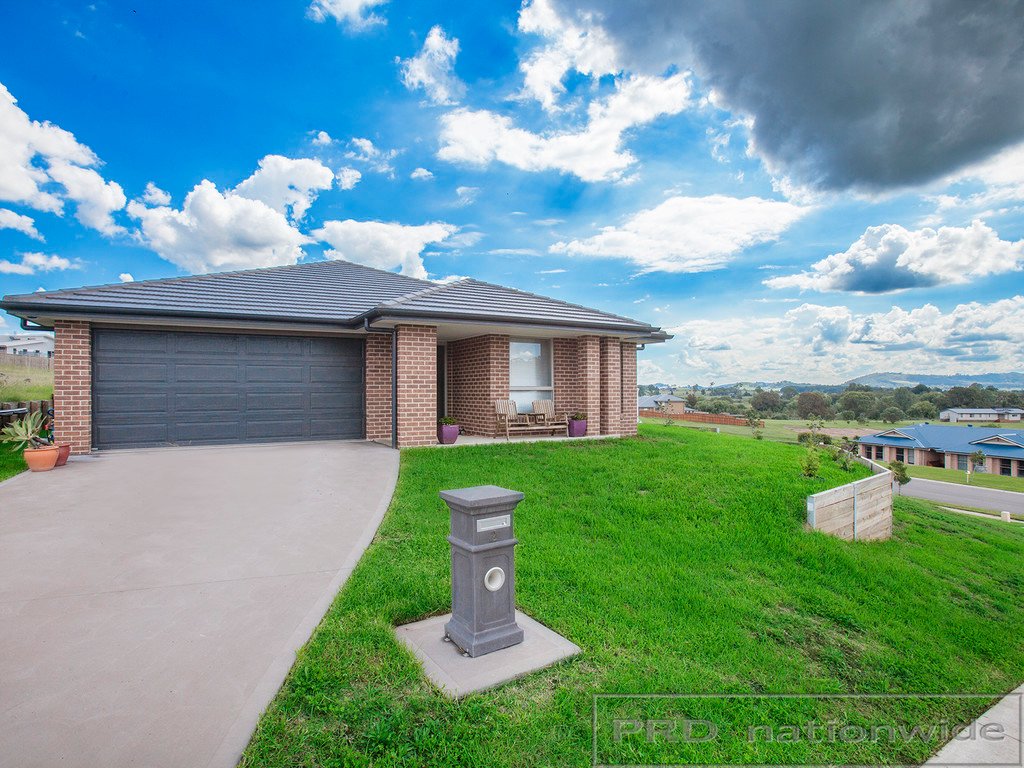 2 Ridgetop Close BOLWARRA HEIGHTS 1
