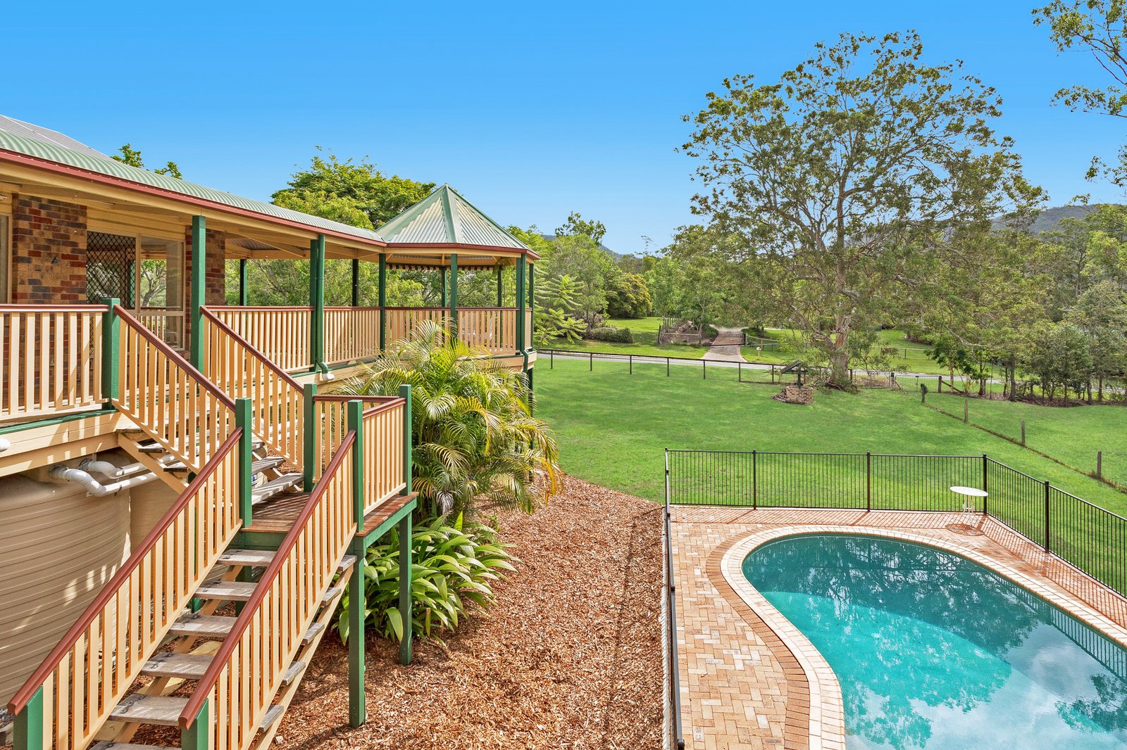 2 Ringwood Court, Highvale QLD 4520