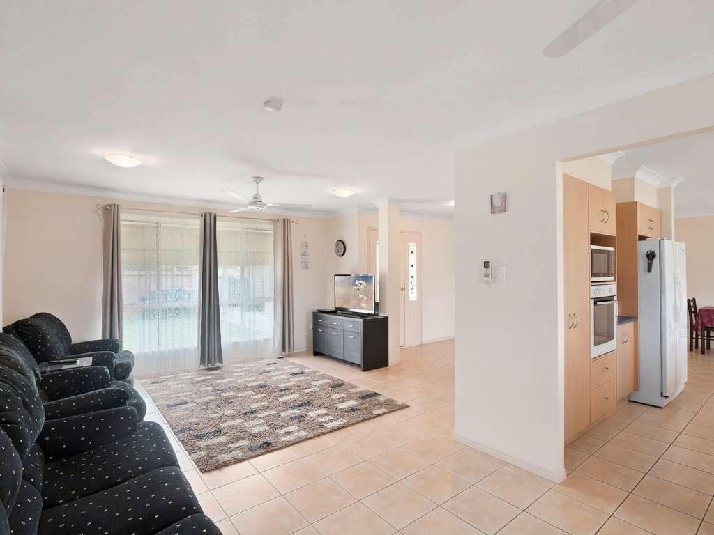 2 Riversdale Boulevard BANORA POINT 4