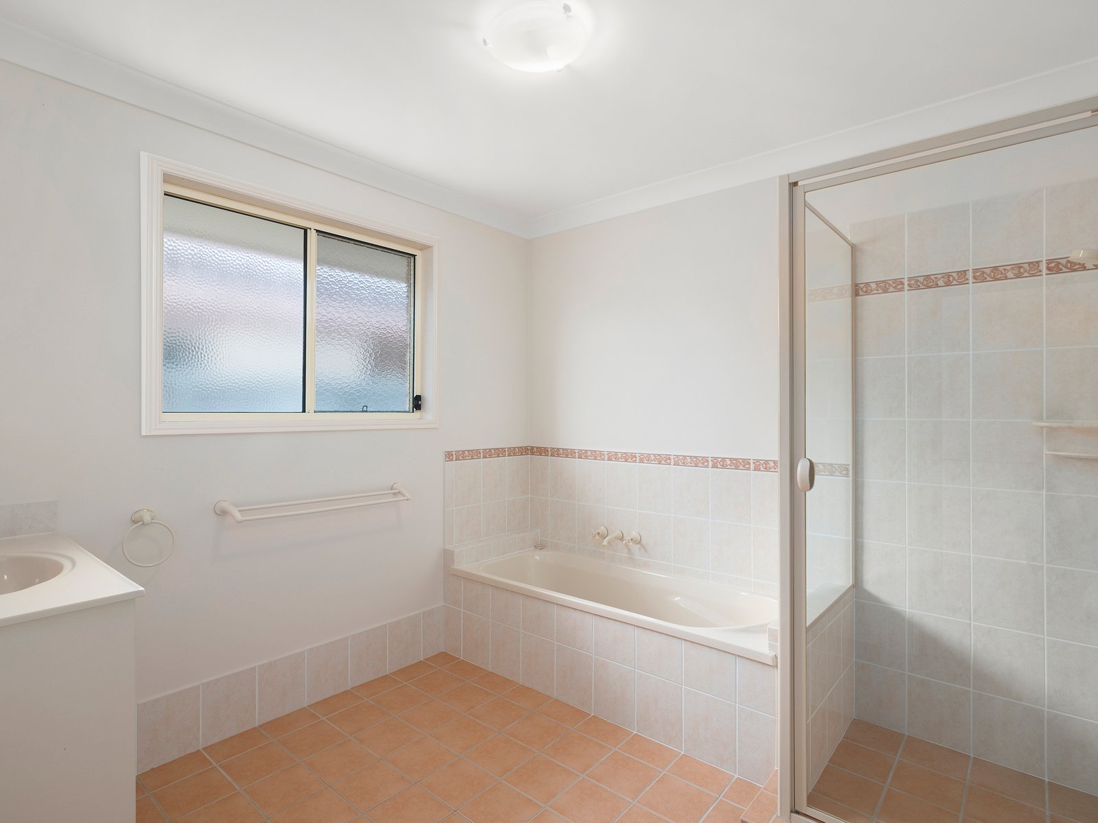 2 Riversdale Boulevard BANORA POINT 8