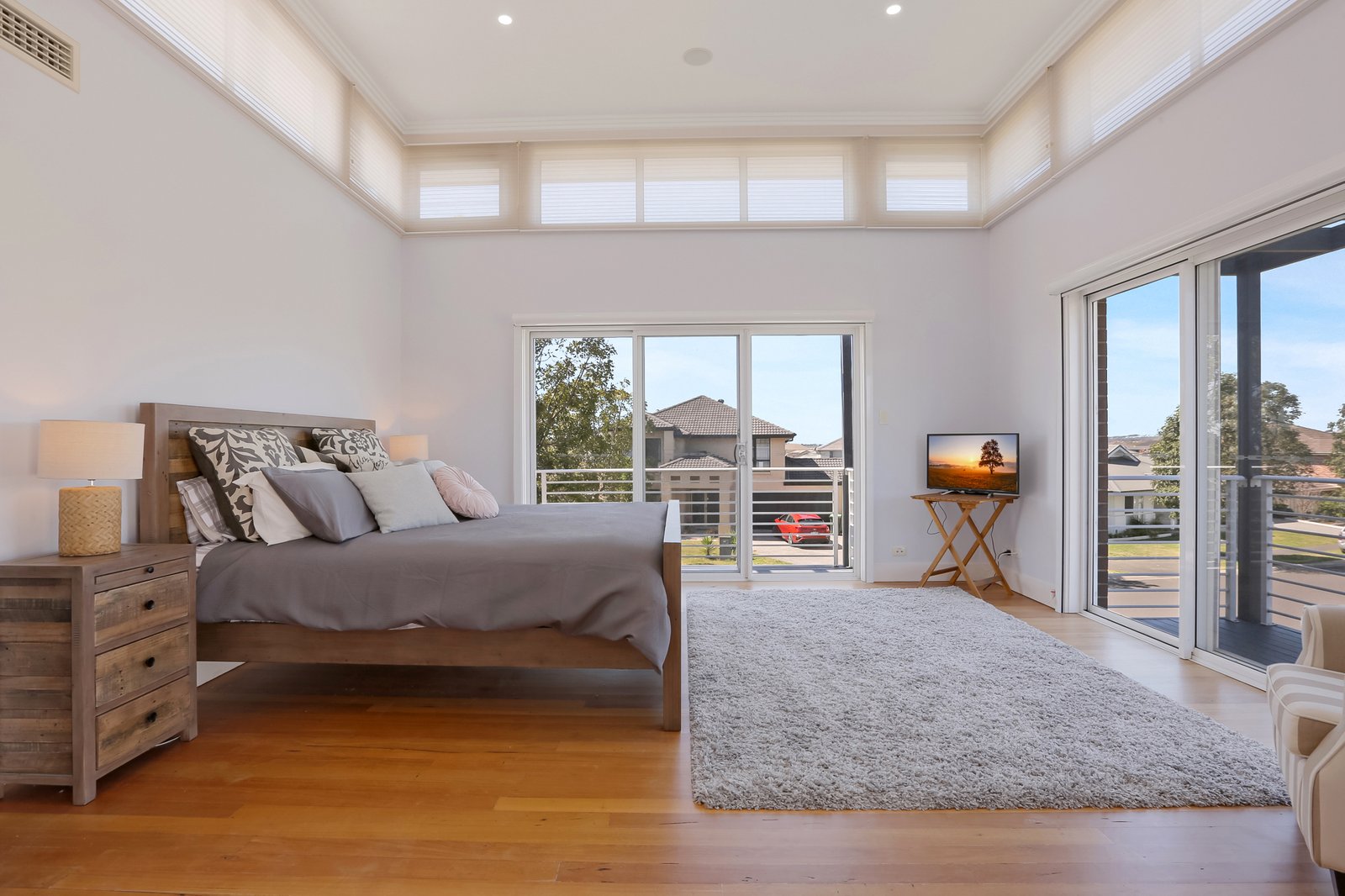 2 Riverside Crescent HAYWARDS BAY 6