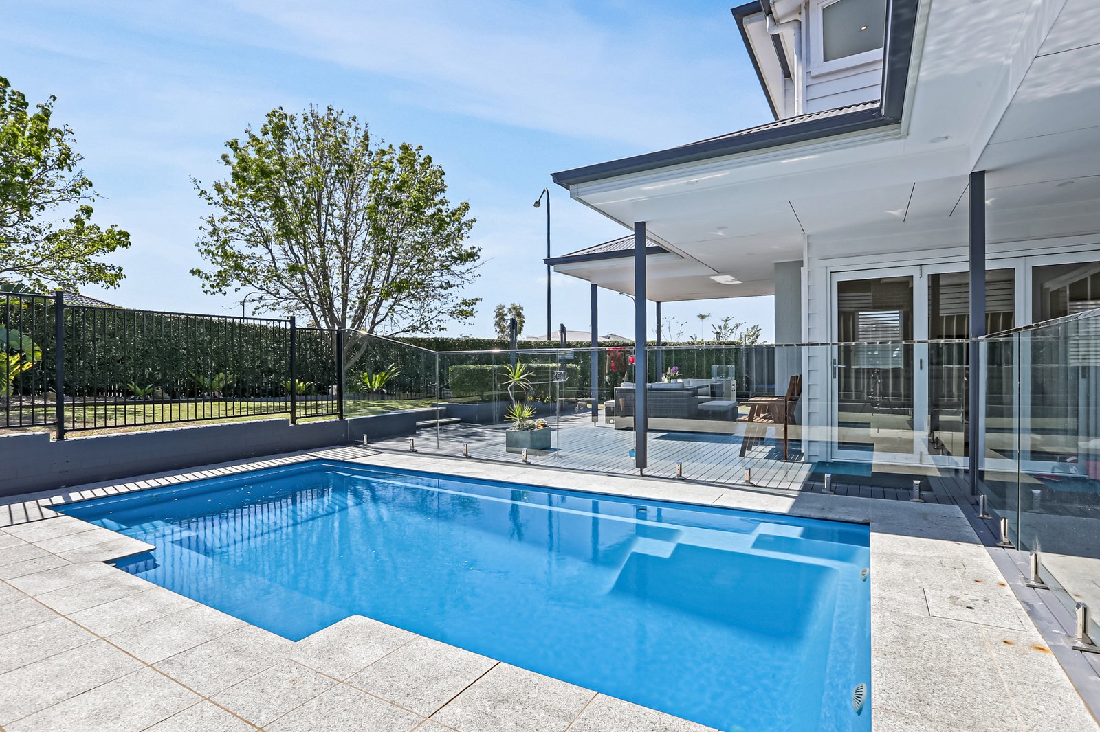 2 Riverside Crescent HAYWARDS BAY 12