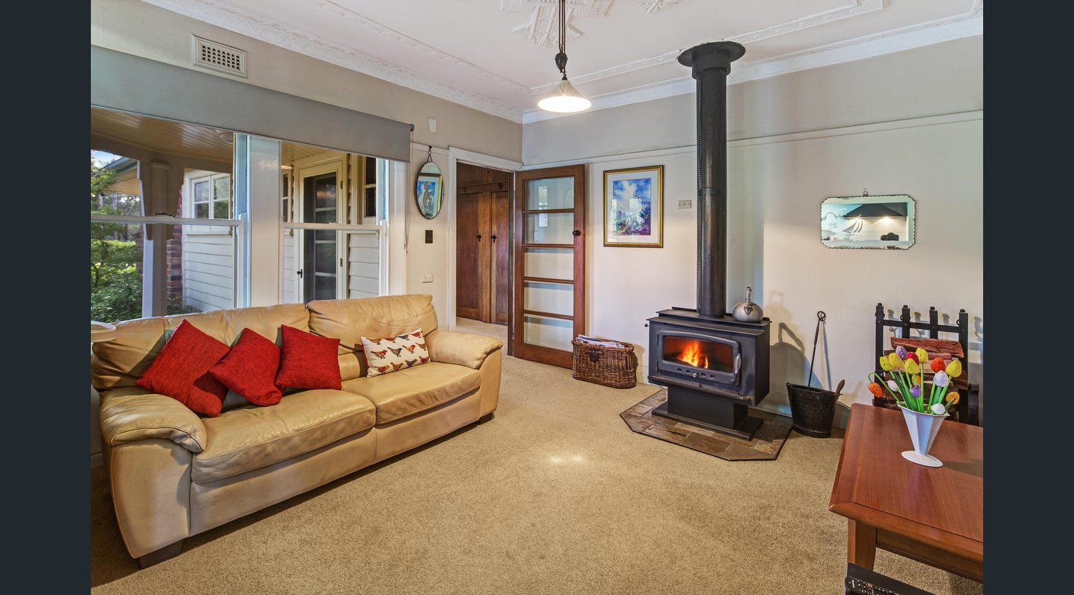 Real Estate and Property in 2 Romsey Road, Woodend, VIC