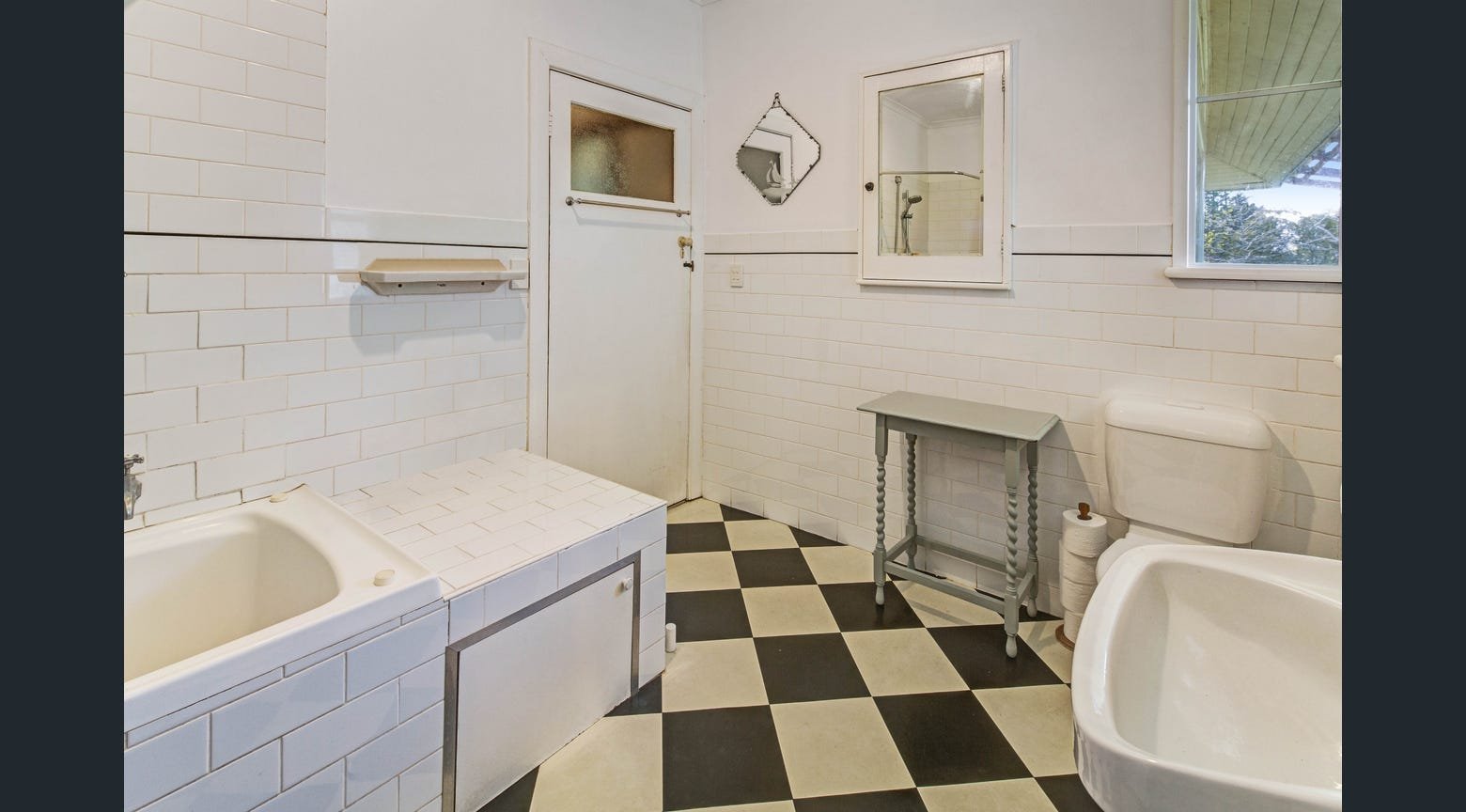 Real Estate and Property in 2 Romsey Road, Woodend, VIC