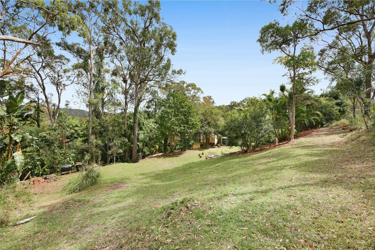 2 Ronelle Court Tallebudgera 33