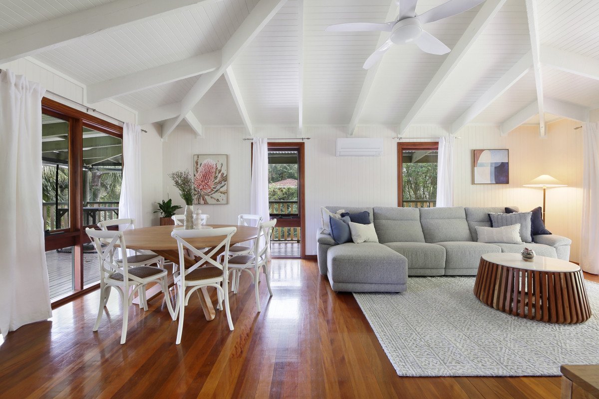 2 Ronelle Court TALLEBUDGERA 2