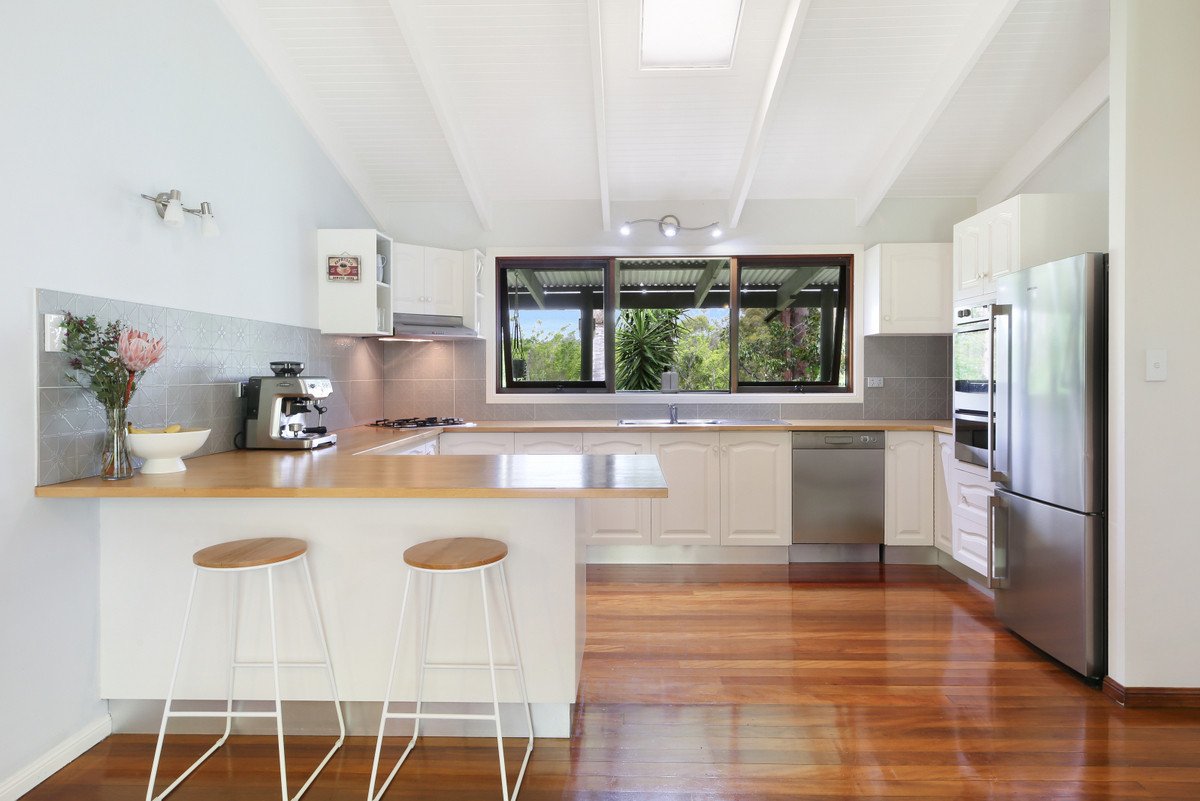 2 Ronelle Court TALLEBUDGERA 4