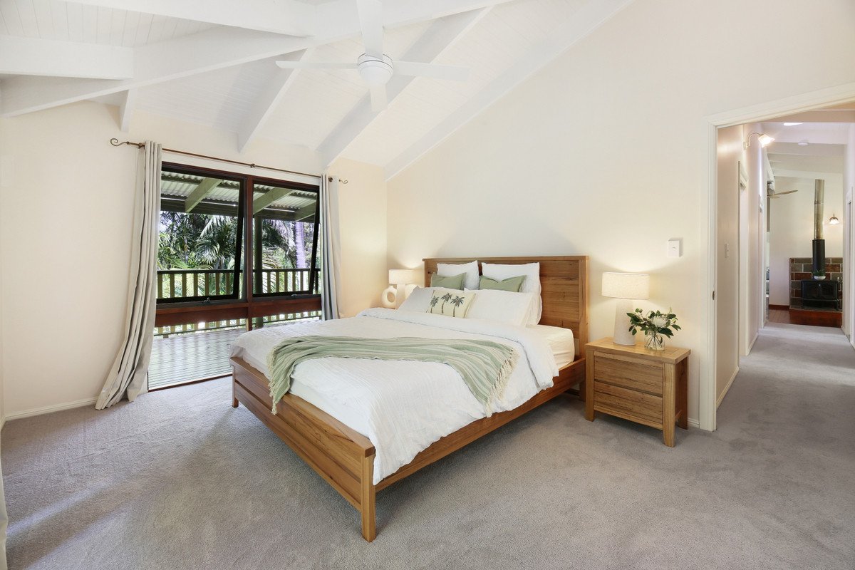 2 Ronelle Court TALLEBUDGERA 17