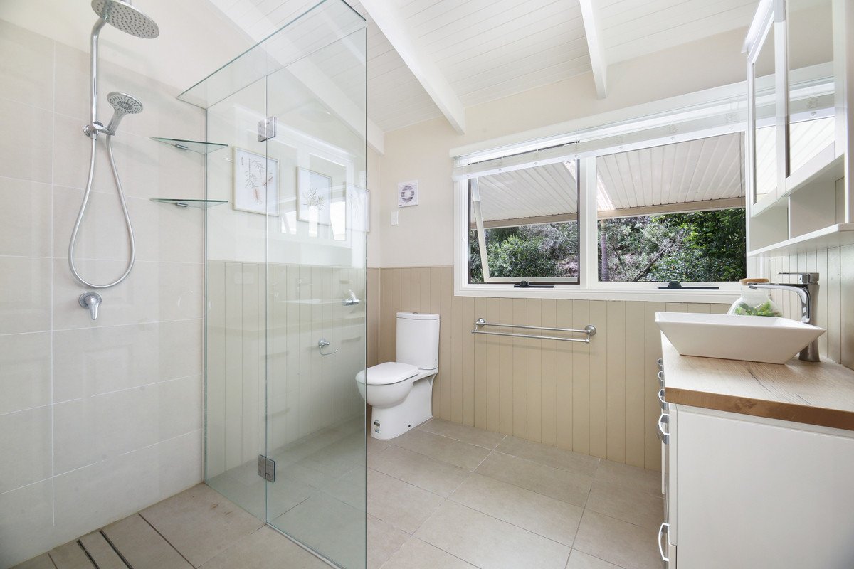 2 Ronelle Court TALLEBUDGERA 21