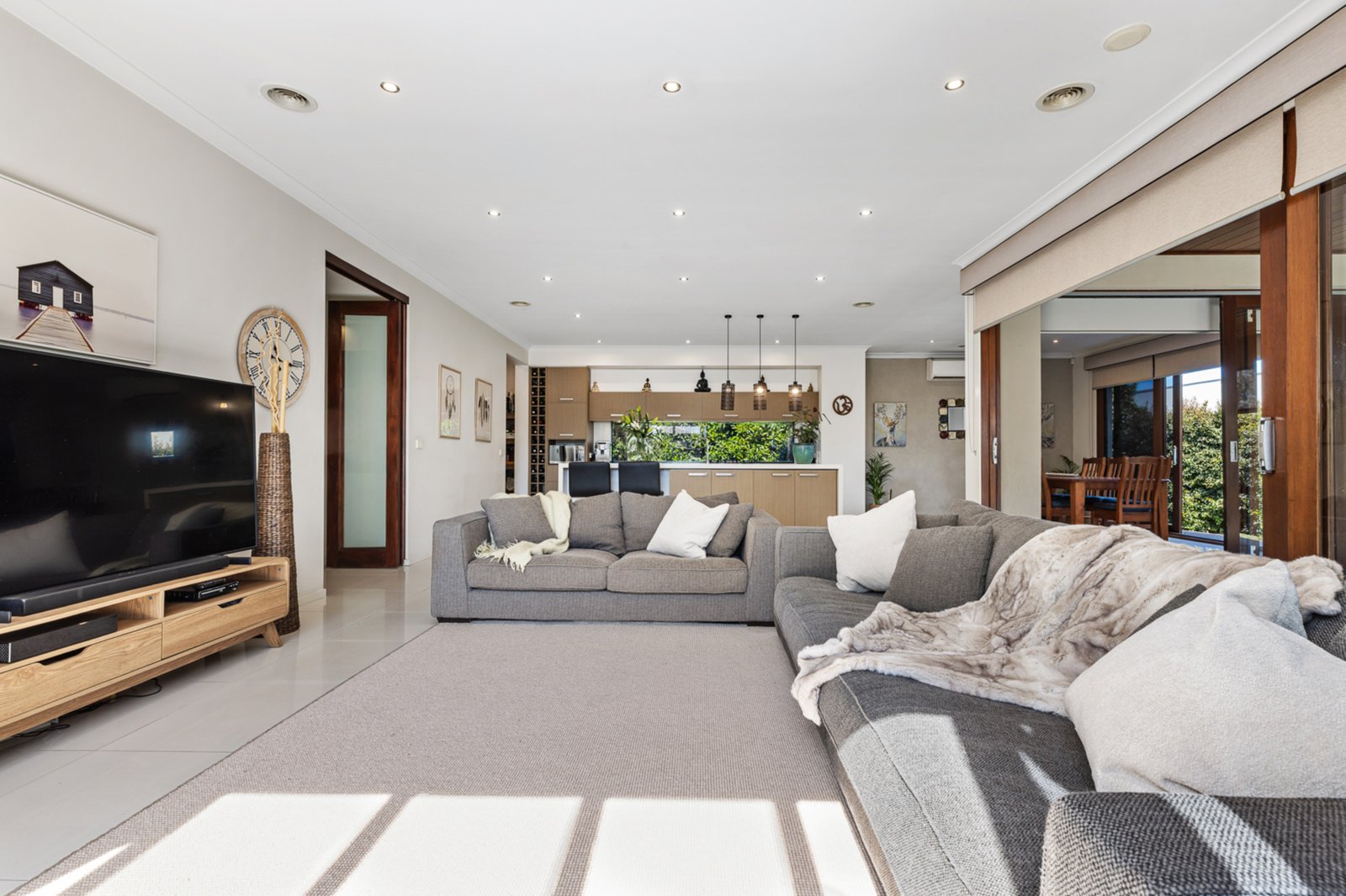 Gallery: 2 Rooney Crescent