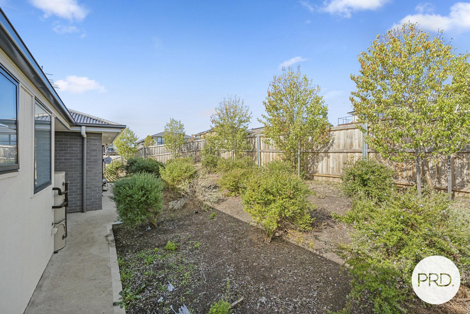 2 Rosalie Place HOWRAH 18